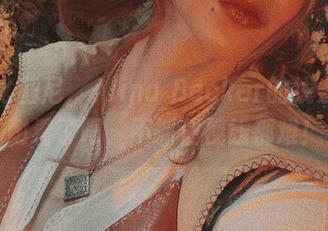 原图比基尼，Alina Becker的线条也太耐看了吧，不抓住视线都难！